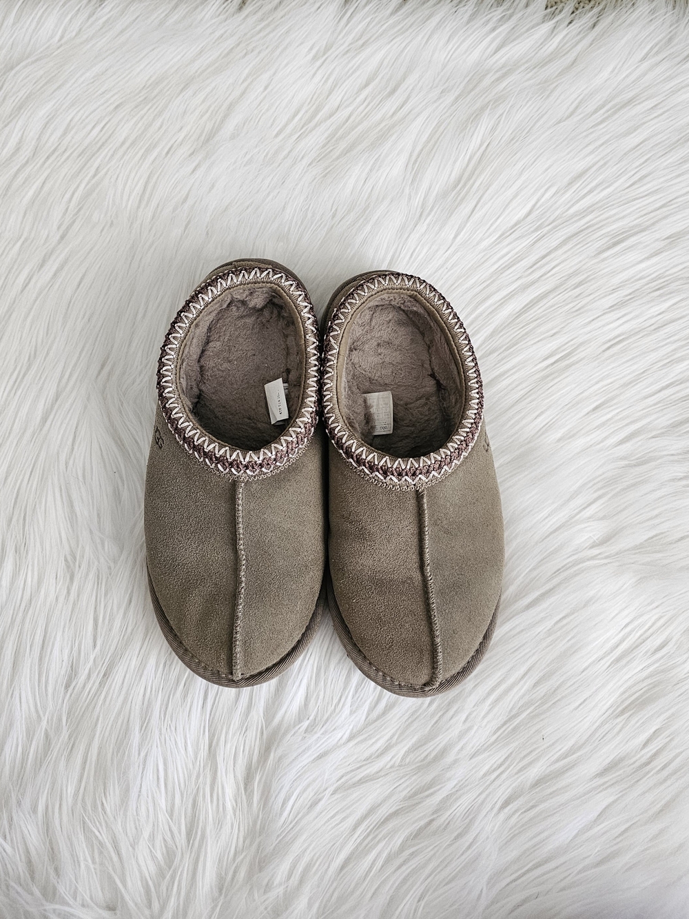 UGG Tasman
